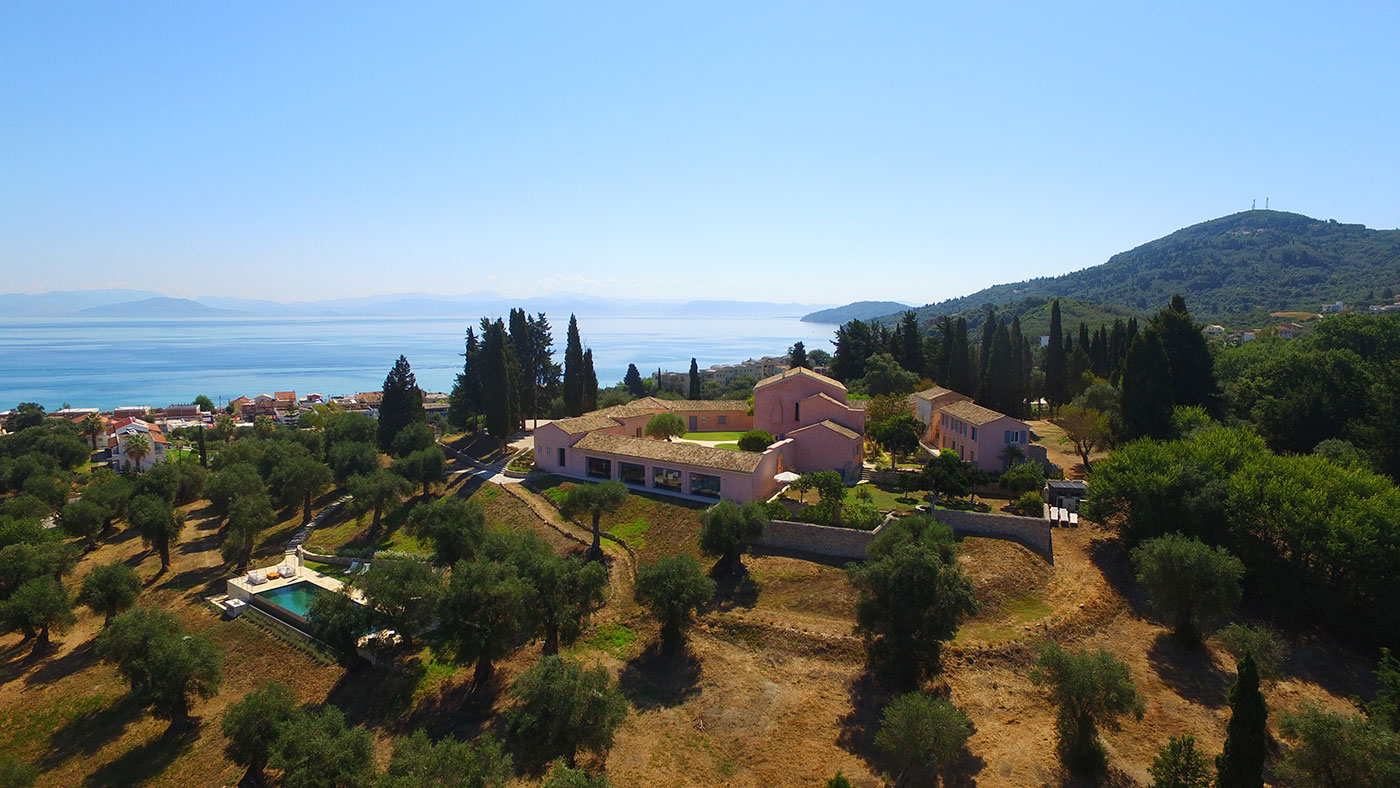 Venue <a href="https://www.wedinspire.com/wedding-venues/corfu/the-courti-estate/" target="_blank" rel="noopener noreferrer">The Courti Estate</a> | Photo by <a href="https://studio74.gr/" target="_blank" rel="noopener noreferrer">Studio 74</a>