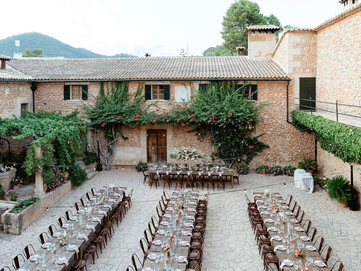 9 Beautiful Courtyard Wedding Venues