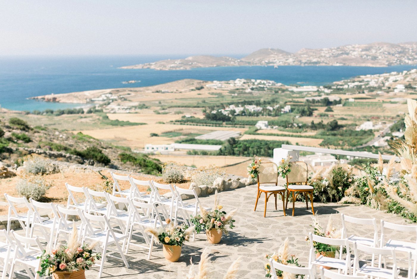 How to Plan a Destination Wedding in the Cyclades? A 10-Step Guide