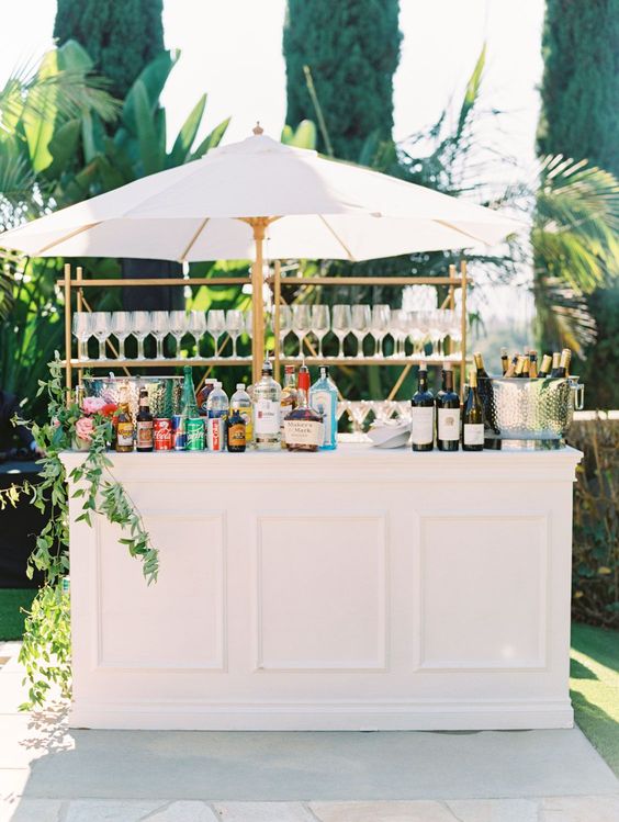 Cute Wedding Bar Idea