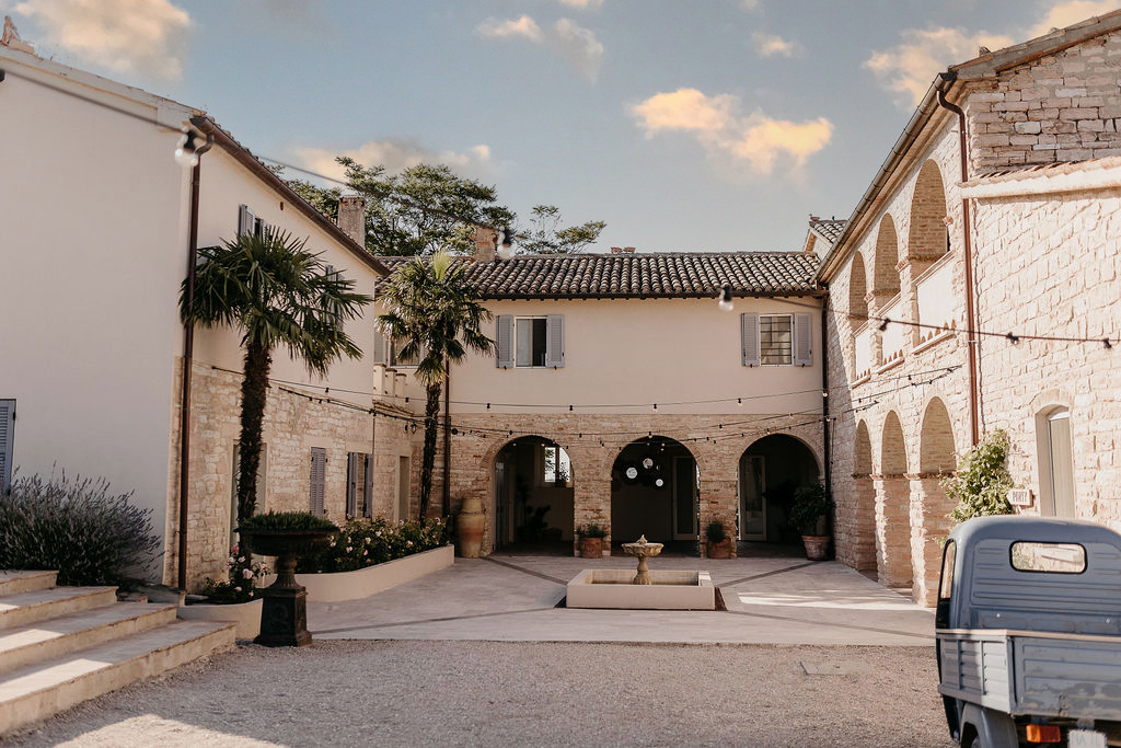 Le Stonghe Estate