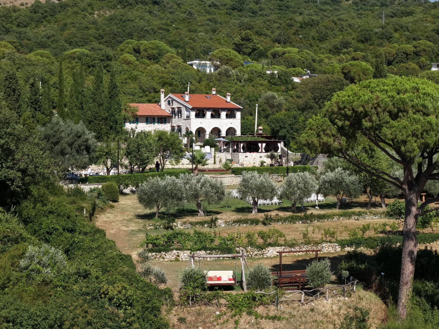 Talici Hill – Rustic Villas